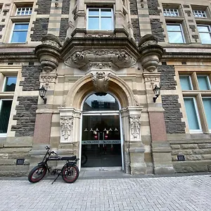 Luxury Centre Apartment Cardiff