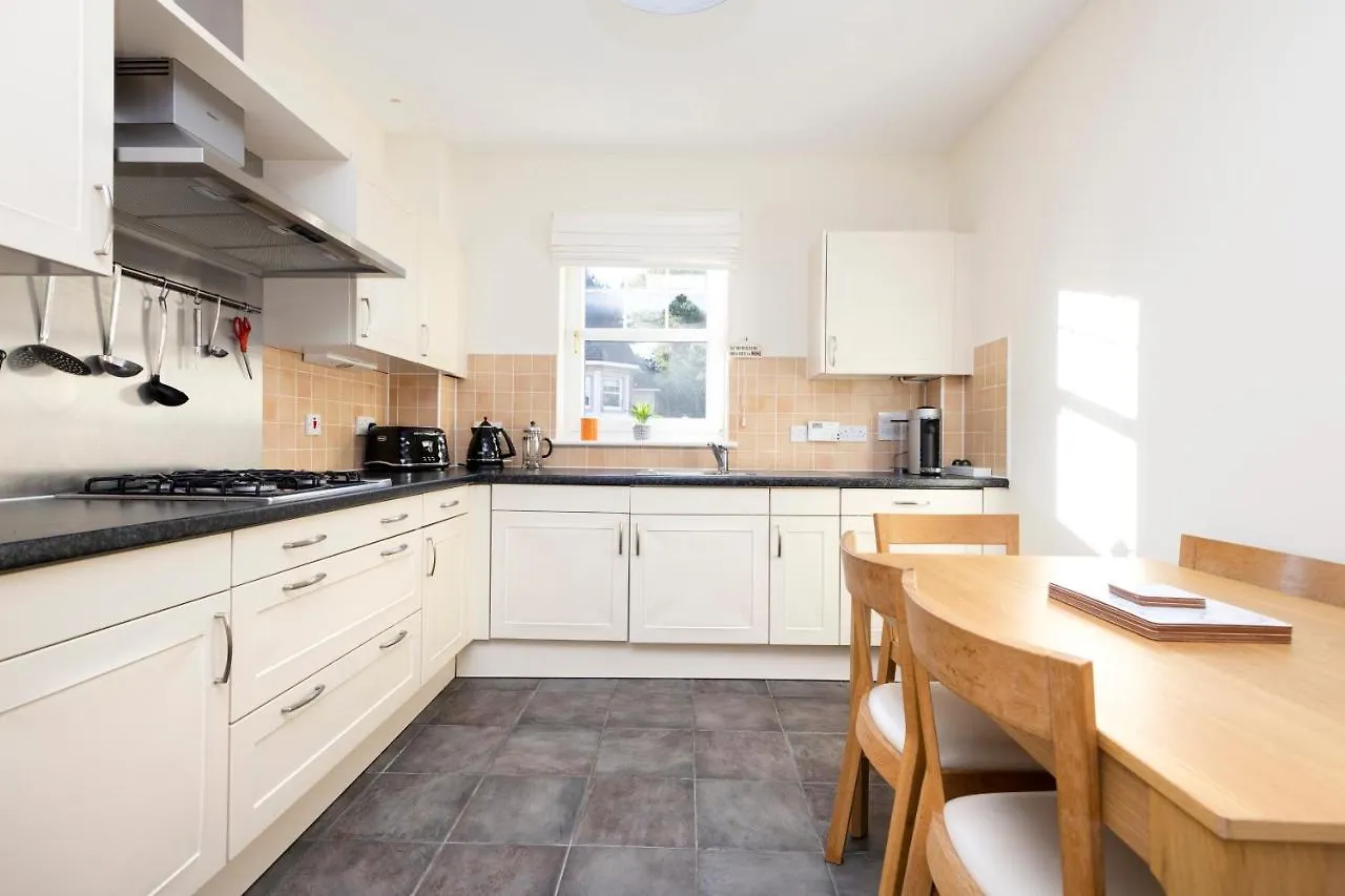 Ferienwohnung Joivy Modern Flat With Free Parking Edinburgh Apartment