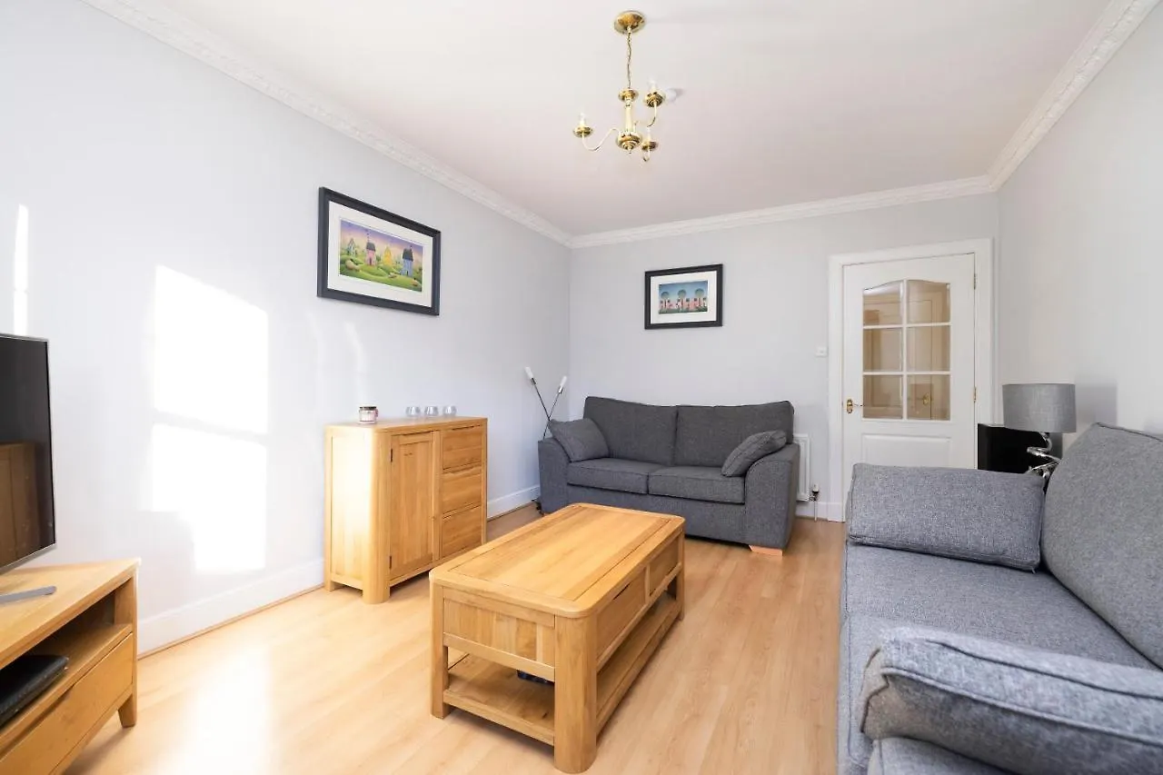 Ferienwohnung Joivy Modern Flat With Free Parking Edinburgh