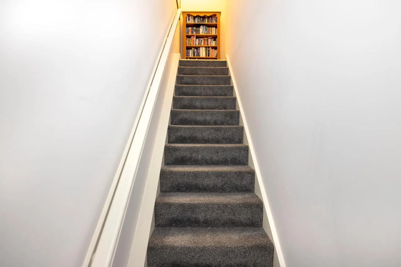 Ferienwohnung Joivy Modern Flat With Free Parking Edinburgh Großbritannien